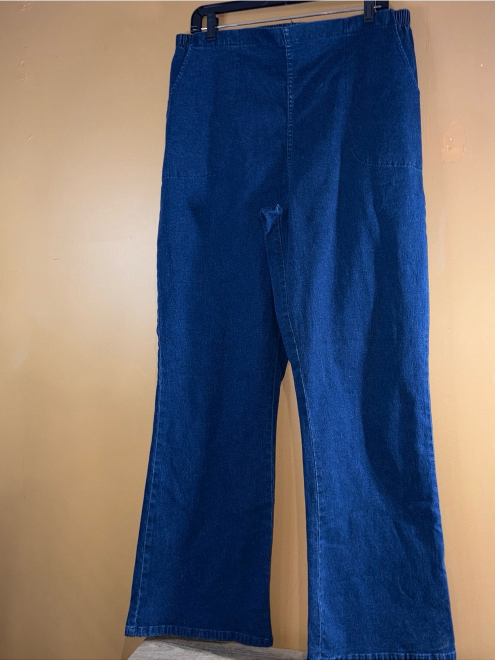 HC812 OSO Casuals Size XL Pull On Jeans High Rise Bootcut Comfort Stretch